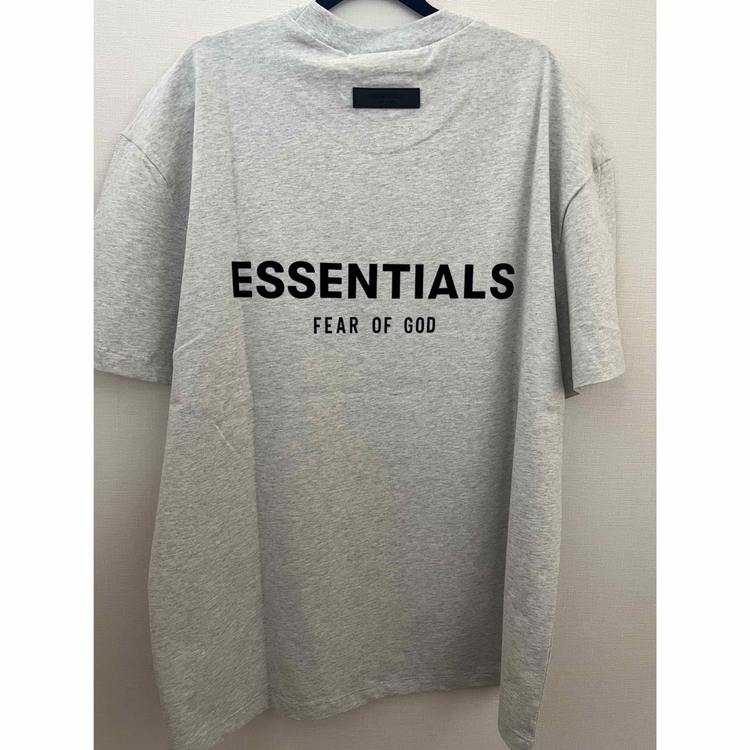 新品 エッセンシャルズ 半袖 Tシャツ　100%綿  男女兼用 メンズのトップス(Tシャツ/カットソー(半袖/袖なし))の商品写真