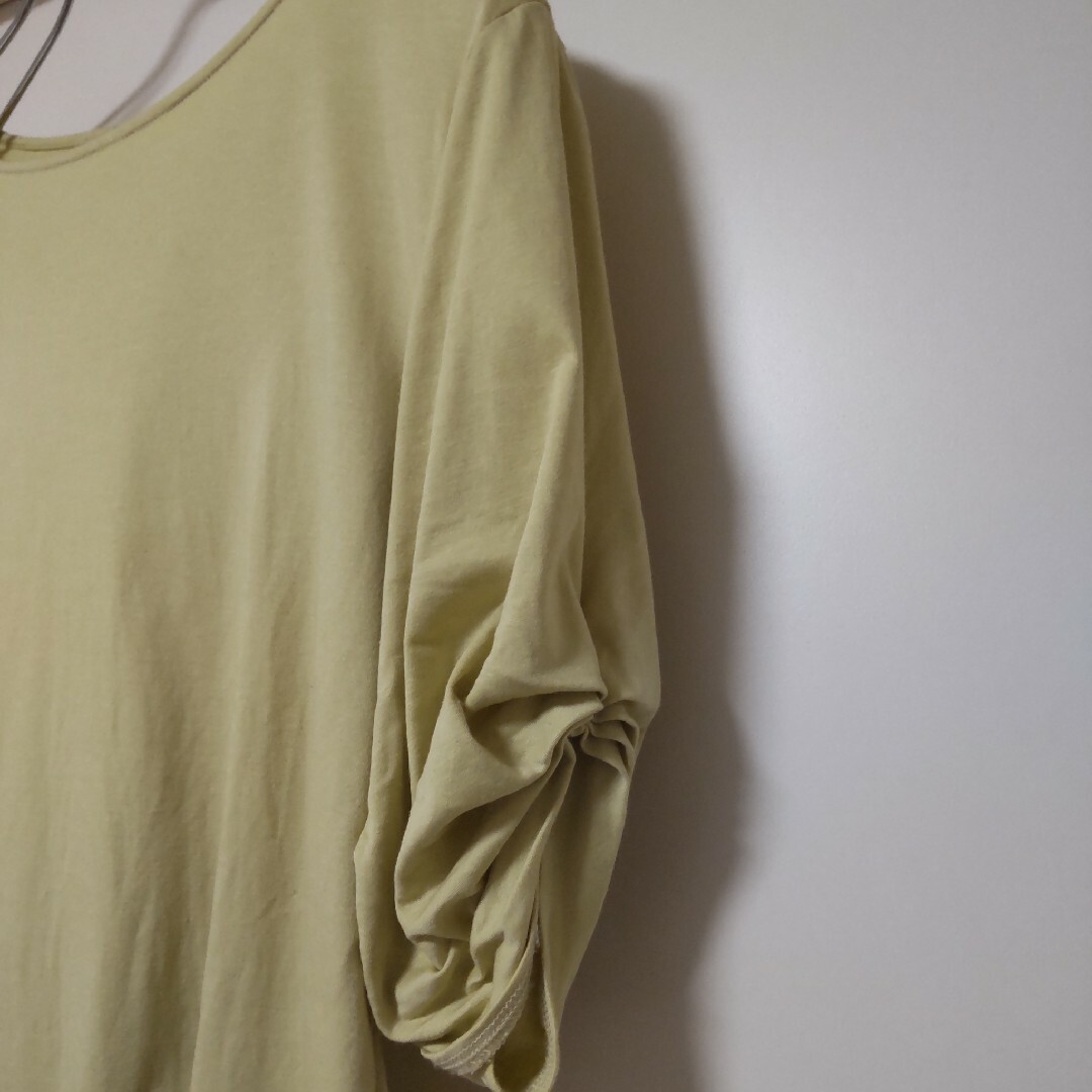 anyFAM(エニィファム)のエニィファム オンワード樫山 半袖トップス Tシャツ 五分袖 無地 黄色 レディースのトップス(Tシャツ(半袖/袖なし))の商品写真
