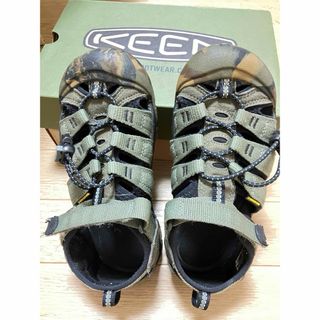 KEEN - KEEN サンダル　箱ありニューポートかかと有りサンダル　美品