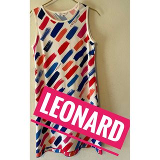 レオナール(LEONARD)のレオナール　ノースリーブ　ワンピース　ロゴ付き(ひざ丈ワンピース)