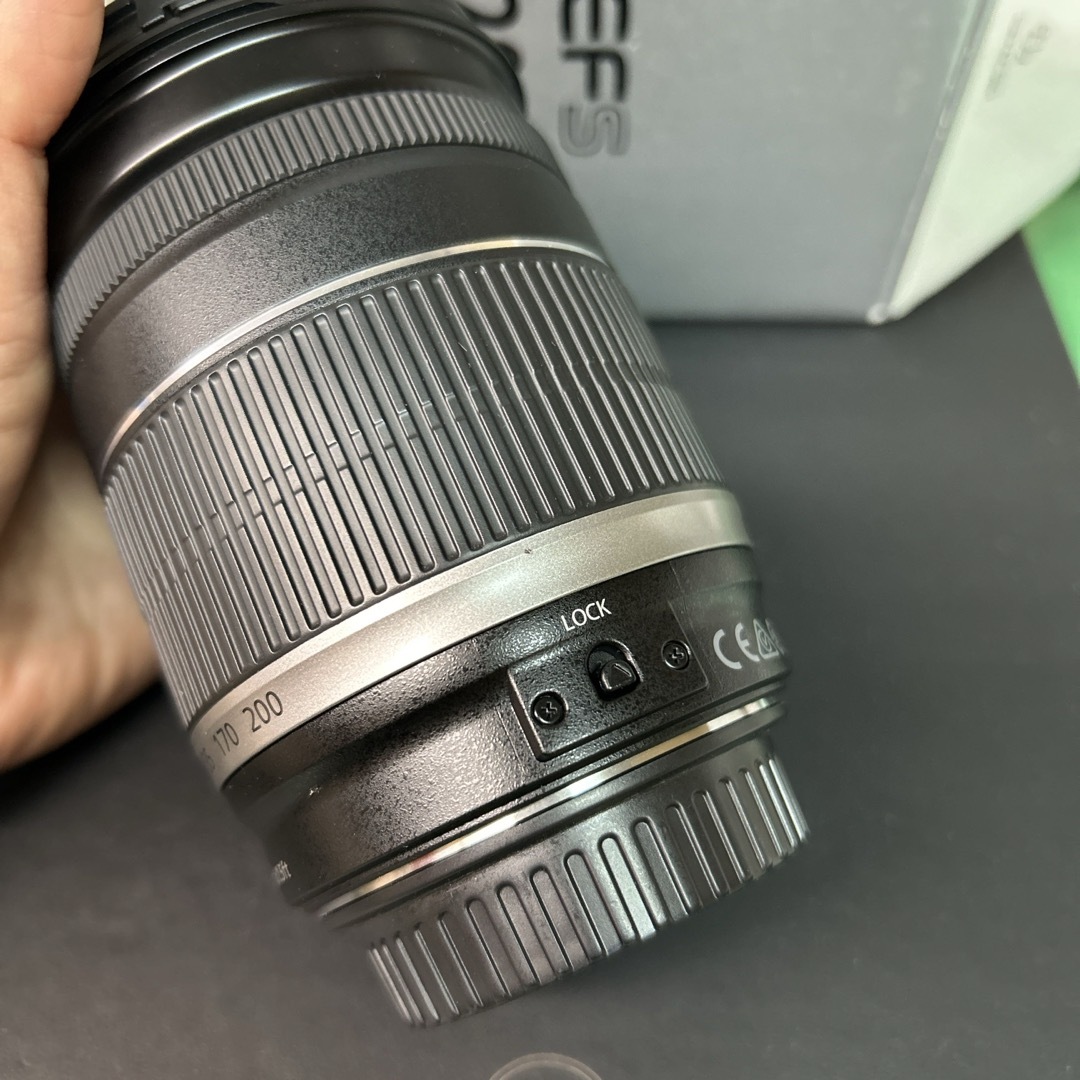 Canon(キヤノン)のCanon  レンズ EF-S18-200F3.5-5.6 IS スマホ/家電/カメラのカメラ(その他)の商品写真