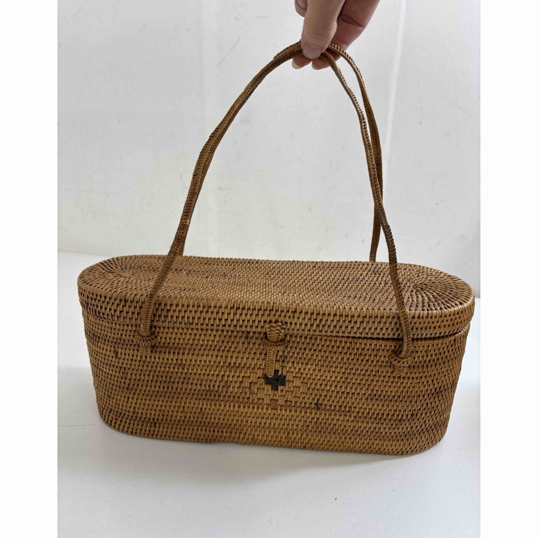籐　バッグ　とうのバッグ レディースのバッグ(ショルダーバッグ)の商品写真