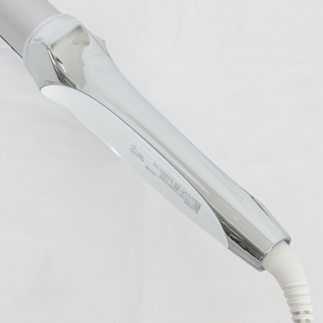 ReFa(リファ)の【正規品】MTG ReFa CURL IRON PRO 32 RE-AW-02A ホワイト 32mm リファカールアイロン プロ ヘアアイロン 本体 スマホ/家電/カメラの美容/健康(ヘアアイロン)の商品写真