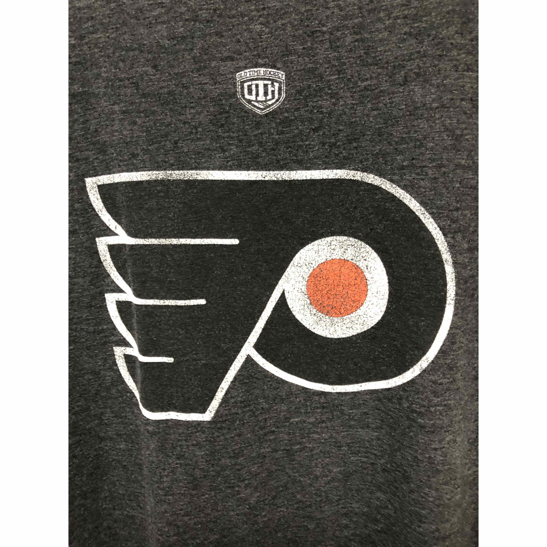 NHL　フィラデルフィア・フライヤーズ　Tシャツ　M　グレー　USA古着 メンズのトップス(Tシャツ/カットソー(半袖/袖なし))の商品写真