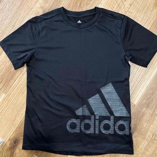 アディダス(adidas)のTシャツ　150㎝(Tシャツ/カットソー)