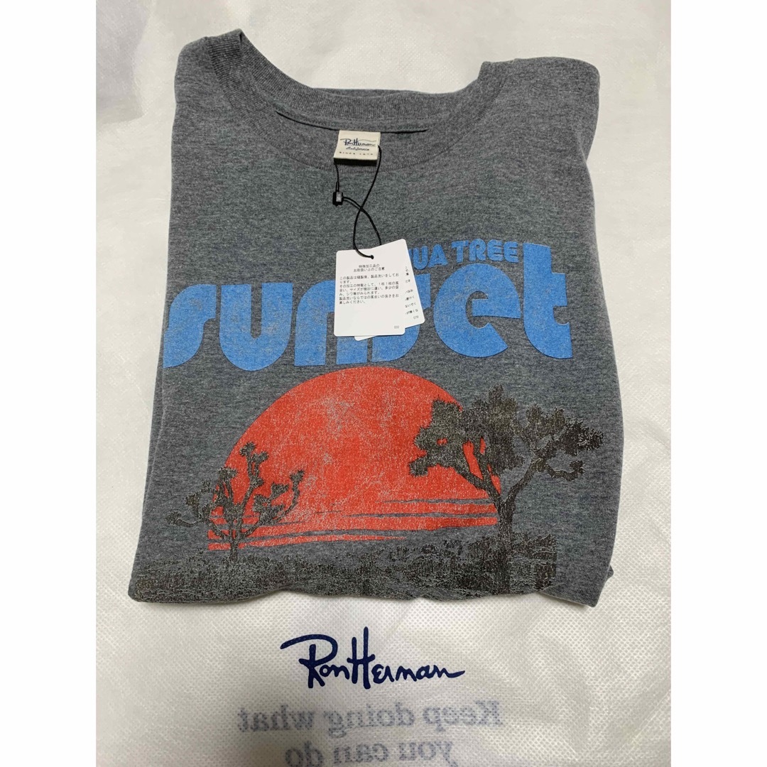 Ron Herman(ロンハーマン)の新品　Ron Herman Sunset Tee ロンハーマン レディースのトップス(Tシャツ(半袖/袖なし))の商品写真