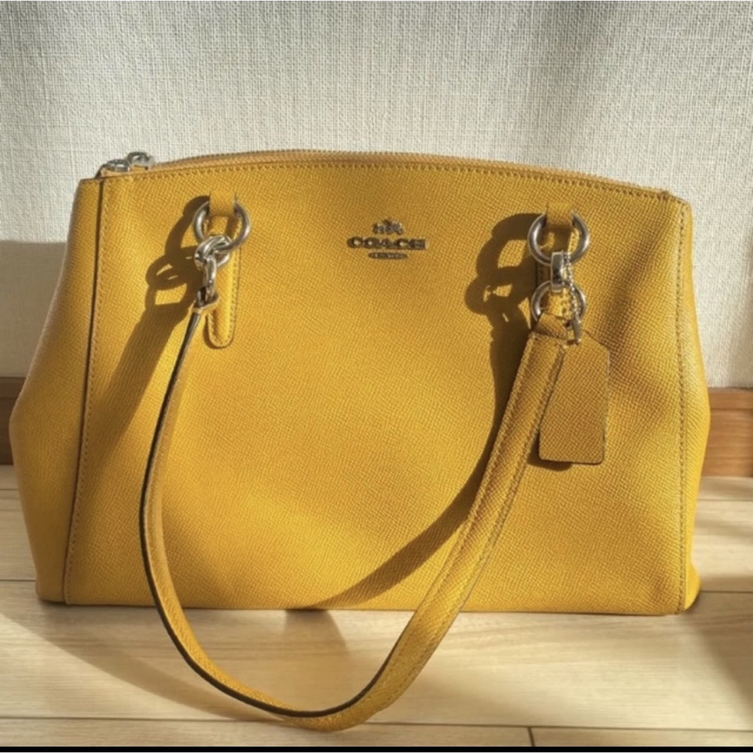 COACH(コーチ)の【GWセール中】【美品】COACH ハンドバッグ　キャリーオール レディースのバッグ(ハンドバッグ)の商品写真