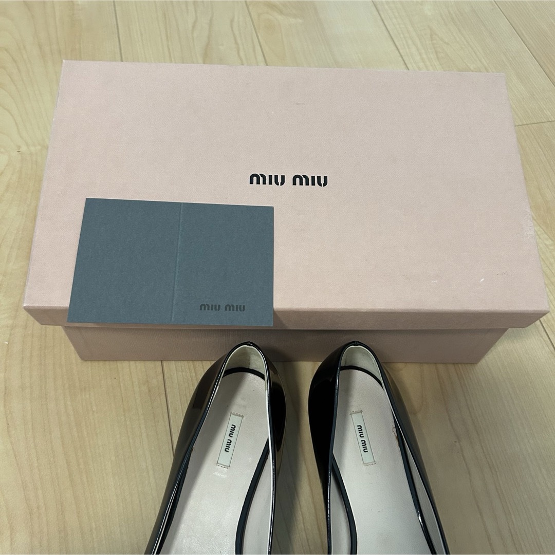 miumiu(ミュウミュウ)のmiumiu ミュウミュウ　フラットサンダル37.5   レディースの靴/シューズ(バレエシューズ)の商品写真