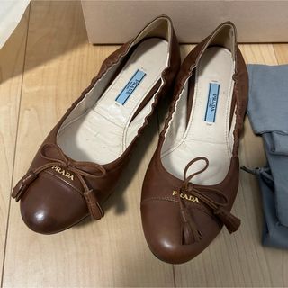 プラダ(PRADA)のプラダ 茶 りぼん フラット シューズ 37  (バレエシューズ)