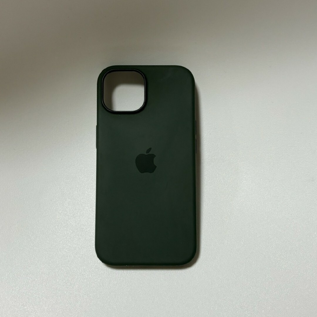 Apple(アップル)のMag Safe対応 iPhone15 シリコーンケース スマホ/家電/カメラのスマホアクセサリー(iPhoneケース)の商品写真