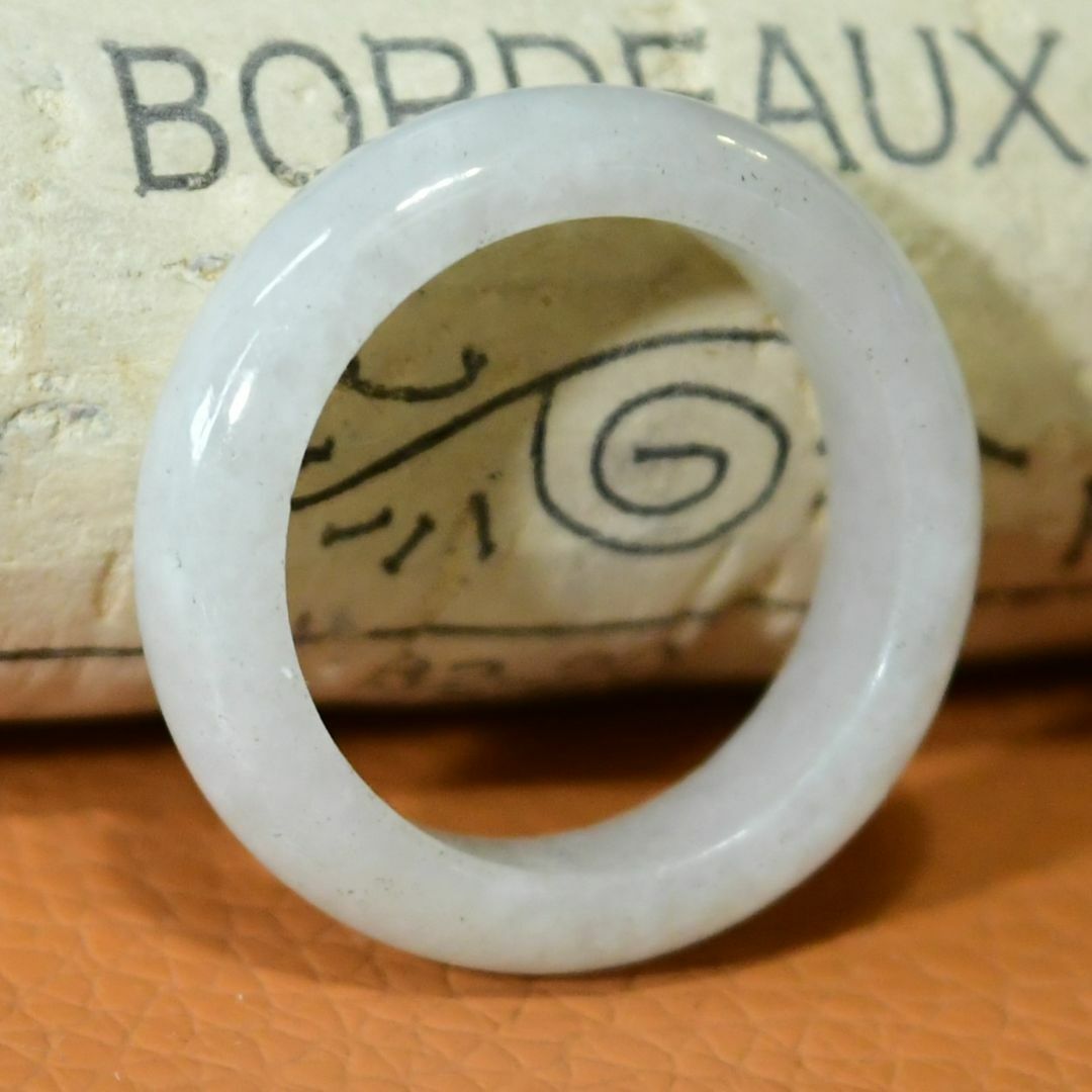セール　J1318　ヒスイ　翡翠　リング　指輪　13.5号　送料込 レディースのアクセサリー(リング(指輪))の商品写真