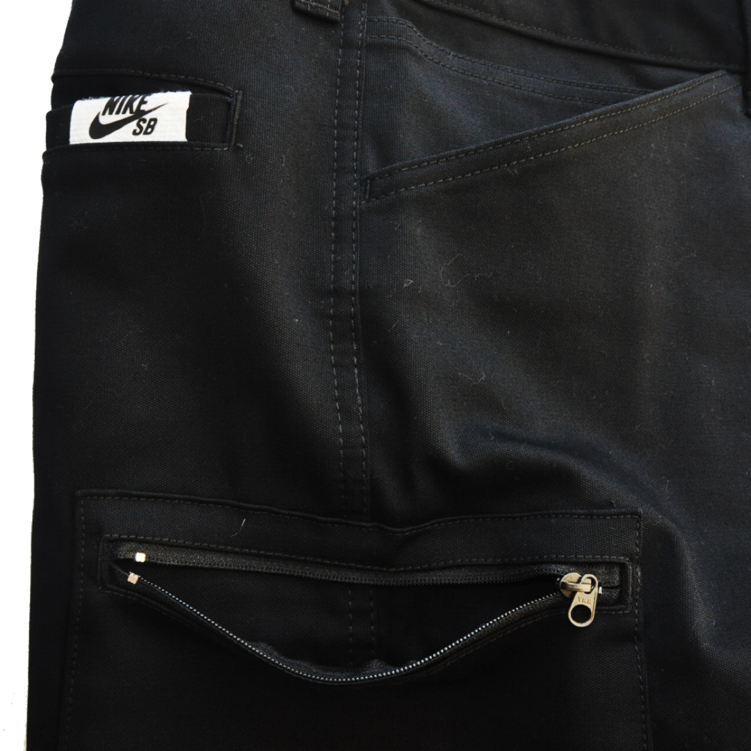 NIKE(ナイキ)の NIKE SB SKATEBORDING SHORTS BLACK   メンズのパンツ(ショートパンツ)の商品写真