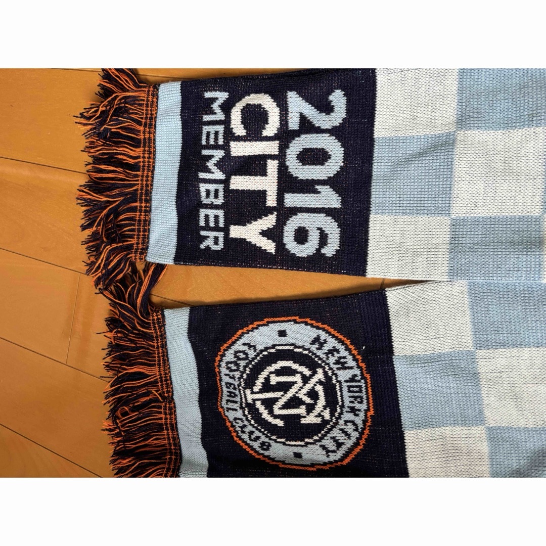 NYCFC マフラータオル　2016年　メンバーシップ限定版 スポーツ/アウトドアのサッカー/フットサル(応援グッズ)の商品写真