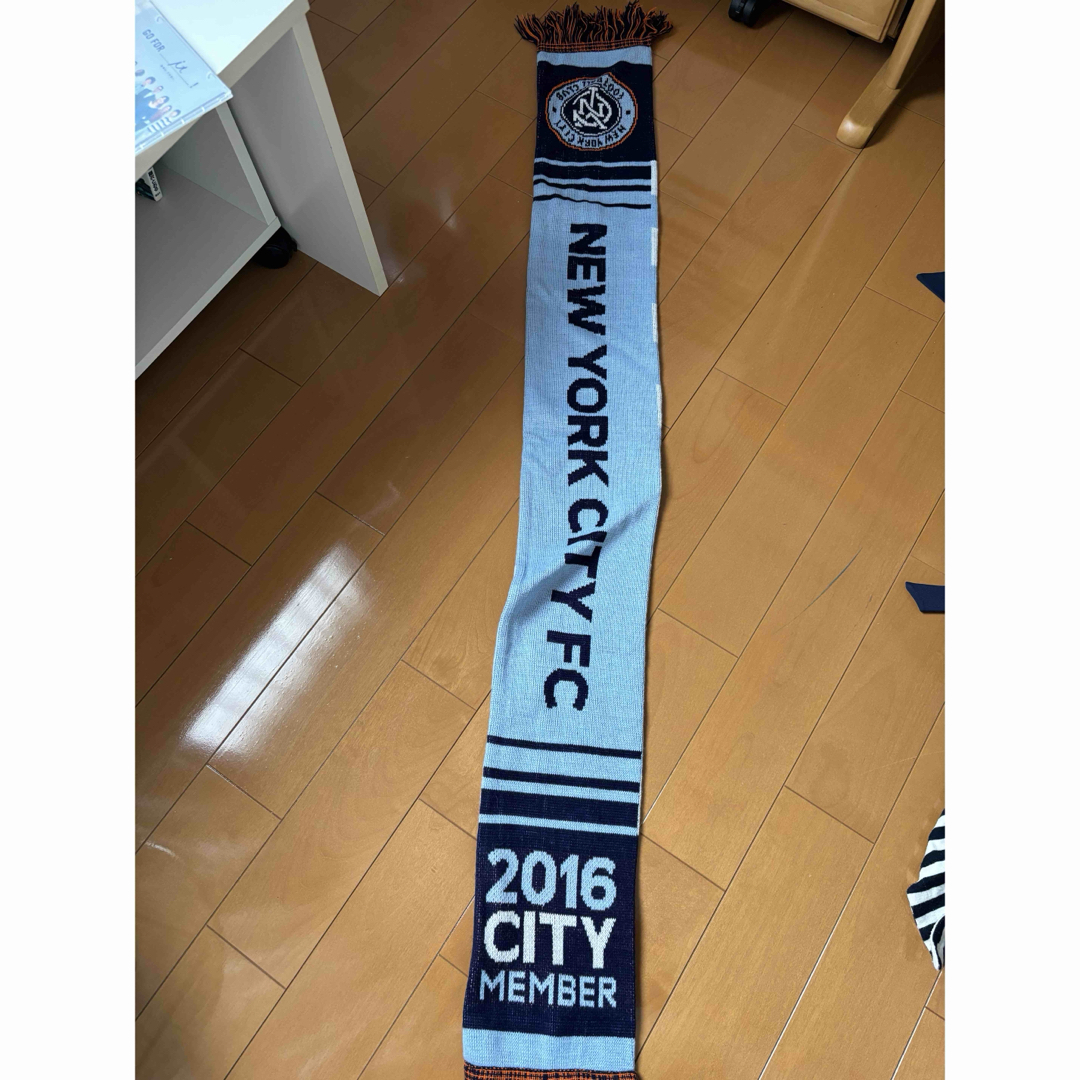 NYCFC マフラータオル　2016年　メンバーシップ限定版 スポーツ/アウトドアのサッカー/フットサル(応援グッズ)の商品写真