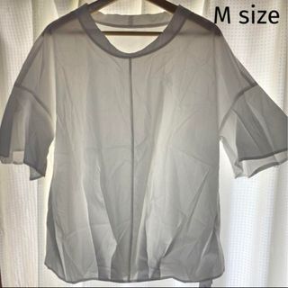 ベルメゾン(ベルメゾン)の＊新品＊オフホワイト ブラウス M ベルメゾン（千趣会）(シャツ/ブラウス(半袖/袖なし))