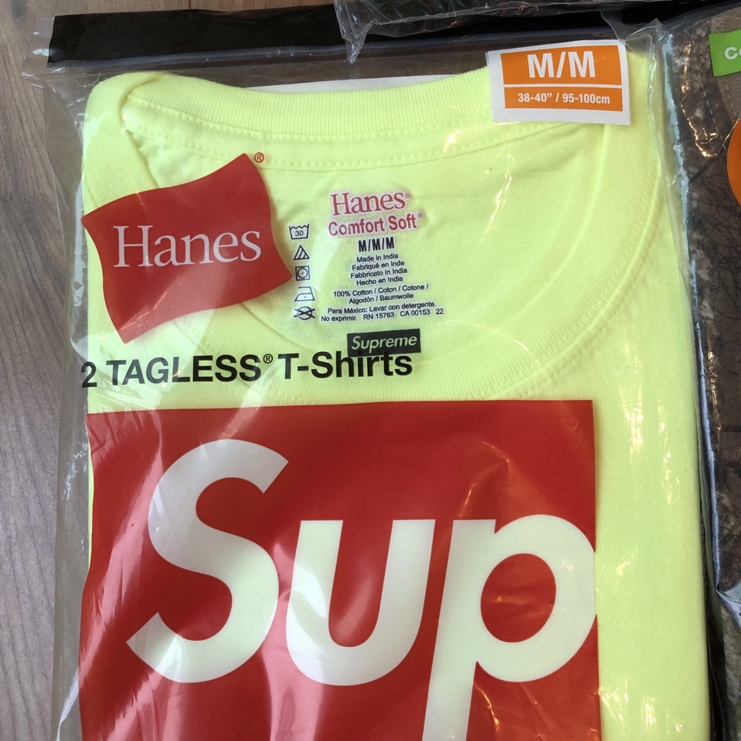 Supreme(シュプリーム)の新品３枚セット　supreme ヘインズ　Tシャツ　Mサイズ メンズのトップス(Tシャツ/カットソー(半袖/袖なし))の商品写真