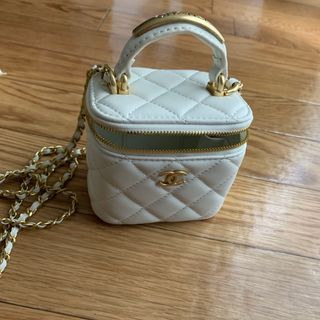 シャネル(CHANEL)のCHANELチェーンバッグ(ショルダーバッグ)