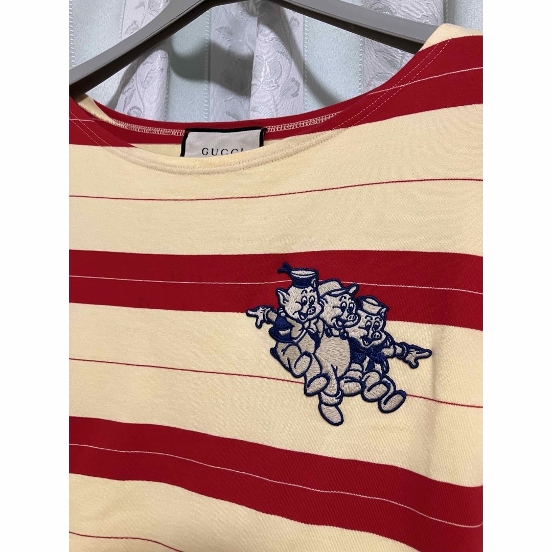 Gucci(グッチ)のGUCCIトップス　プルオーバー　グッチTシャツ　ディズニー　ブタ　クリーム✨ レディースのトップス(Tシャツ(半袖/袖なし))の商品写真