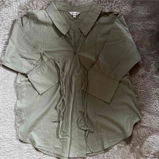 マウジー(moussy)のmoussy カーキ シャツ マウジー 七分(シャツ/ブラウス(長袖/七分))