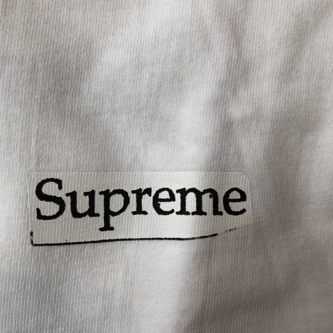 Supreme(シュプリーム)の新品タグ付き　supreme Tシャツ　Mサイズ　白 メンズのトップス(Tシャツ/カットソー(半袖/袖なし))の商品写真