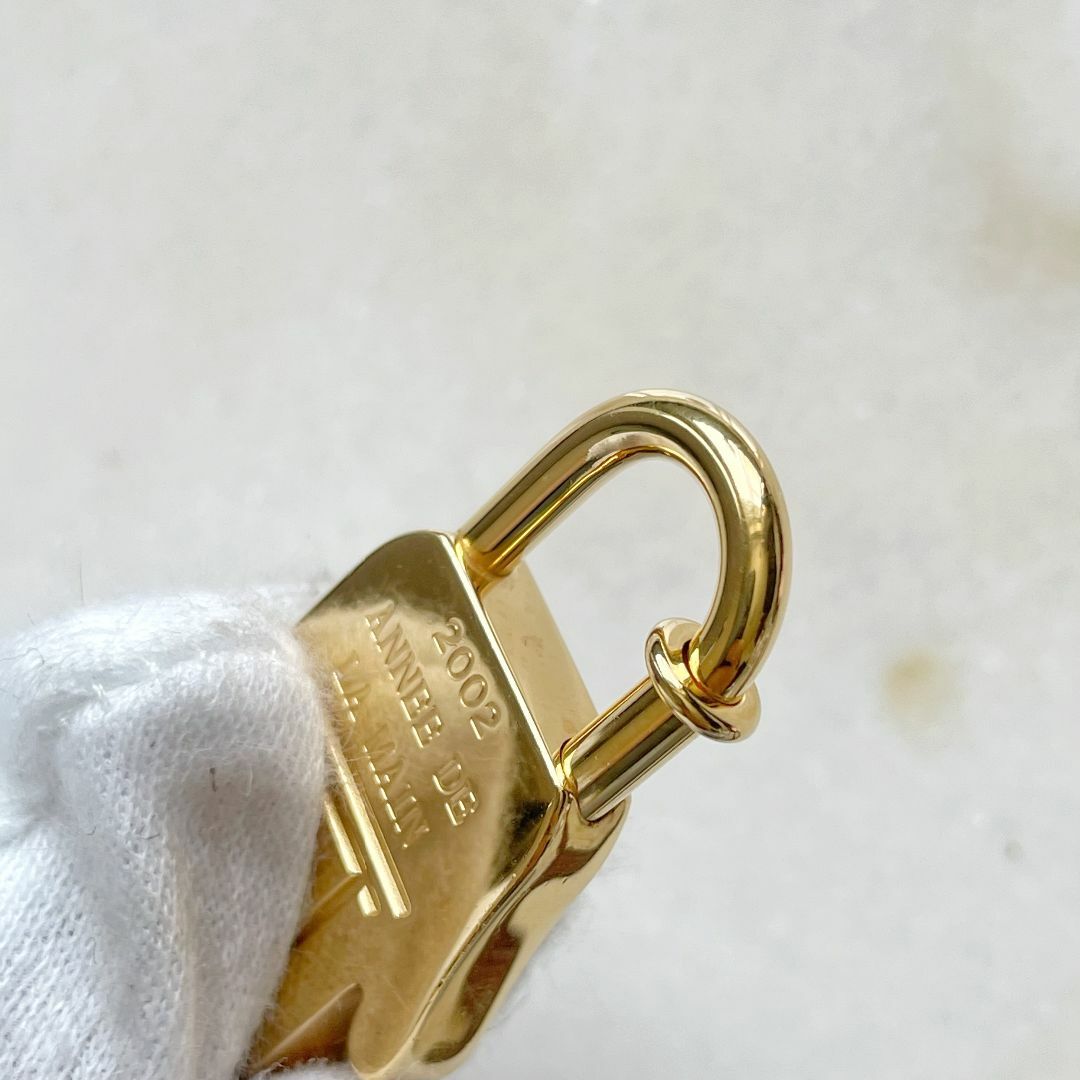 HERMES エルメス カデナ 24Kメッキ No.110 110 放っ 番 鍵付き HERMES エルメス カデナ 24Kメッキ No.110 110 放っ 番 鍵付き
