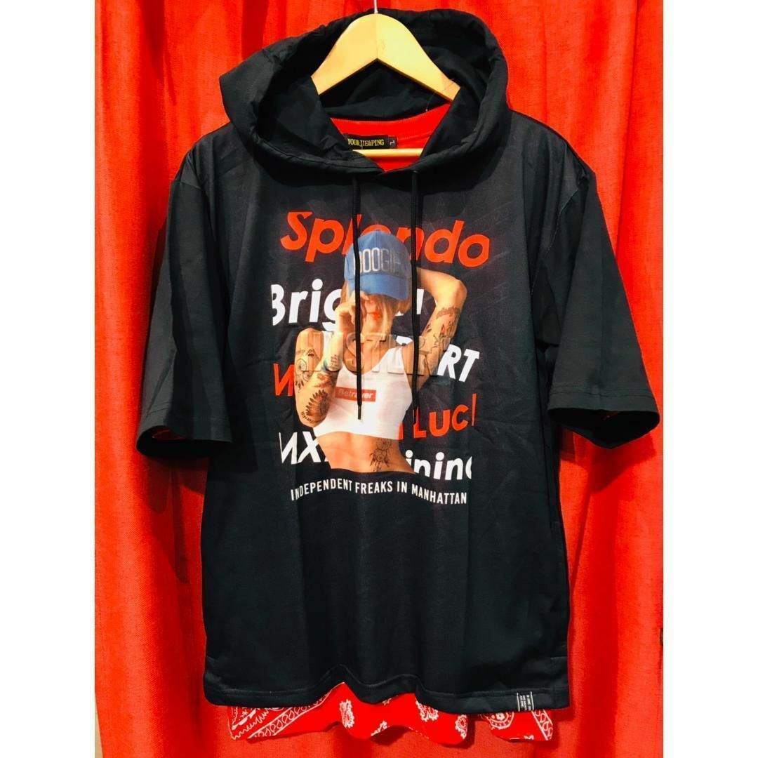 タトゥーガール フォト フード付 Ｔシャツ【BLK M】 メンズのトップス(Tシャツ/カットソー(半袖/袖なし))の商品写真