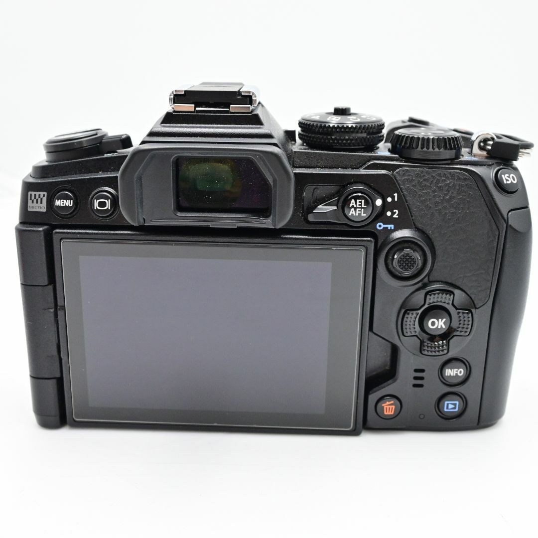オリンパス　ミラーレス一眼カメラ OM-D E-M1 MarkIII ボディー ブラック スマホ/家電/カメラのカメラ(ミラーレス一眼)の商品写真