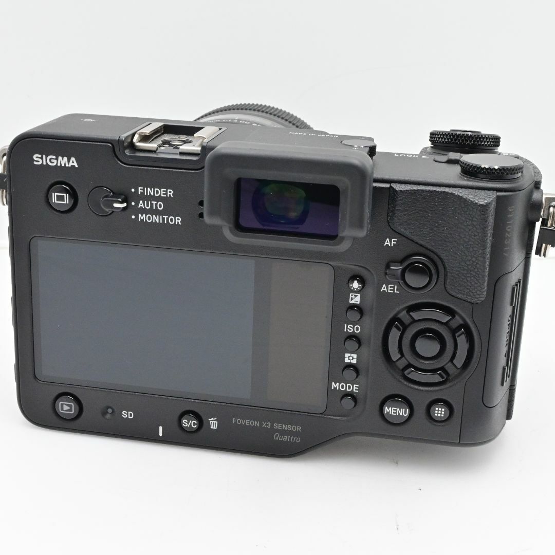 SIGMA ミラーレス一眼 sd Quattro & Art 30mm F1.4 DC レンズキット スマホ/家電/カメラのカメラ(ミラーレス一眼)の商品写真
