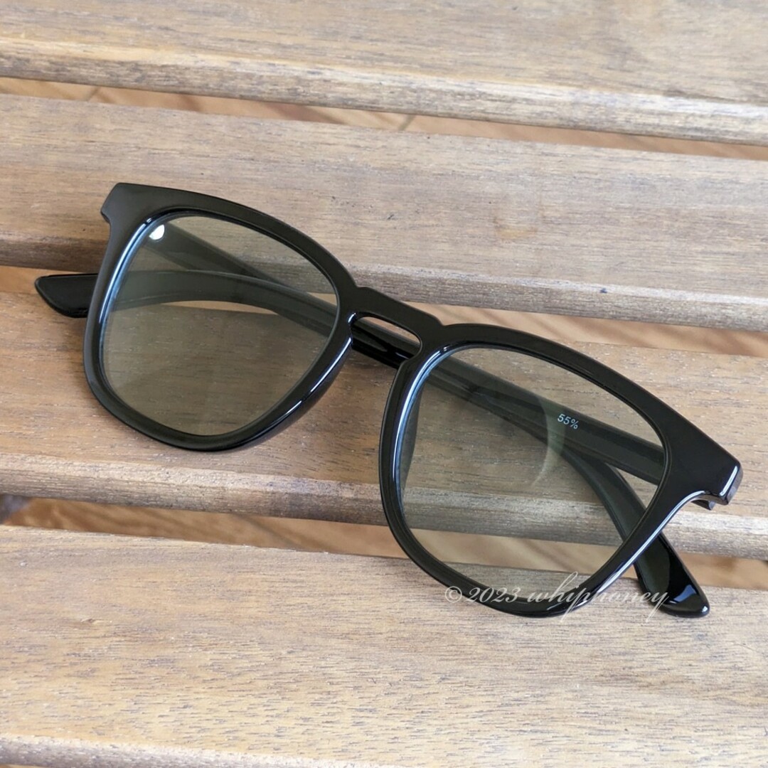 クラシックウェリントン ブラックフレーム ライトグリーンスモークレンズサングラス メンズのファッション小物(サングラス/メガネ)の商品写真