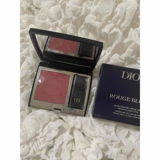 Dior　チーク　スキン　ルージュ　ブラッシュ　ローズサテン 621