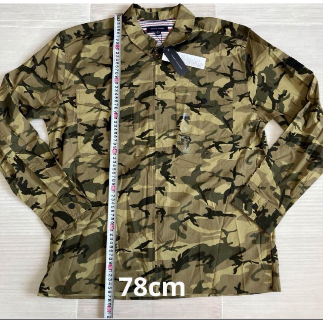 TOMMY HILFIGER(トミーヒルフィガー)の送料無料 新品 TOMMY HILFIGER CAMO SHIRT JK XXL レディースのトップス(シャツ/ブラウス(長袖/七分))の商品写真