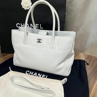 シャネル(CHANEL)の⭐️美品⭐️CHANEL シャネル エグゼクティブ トートバッグ ホワイト(トートバッグ)