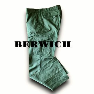 ベルウィッチ(BERWICH)の美品『ベルウィッチ バーニーズニューヨーク』50 ストレッチ カーゴ パンツ(スラックス)