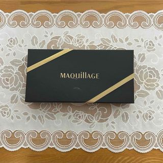 MAQuillAGE - マキアージュ♡パウダーファンデーション用♡プレゼント箱