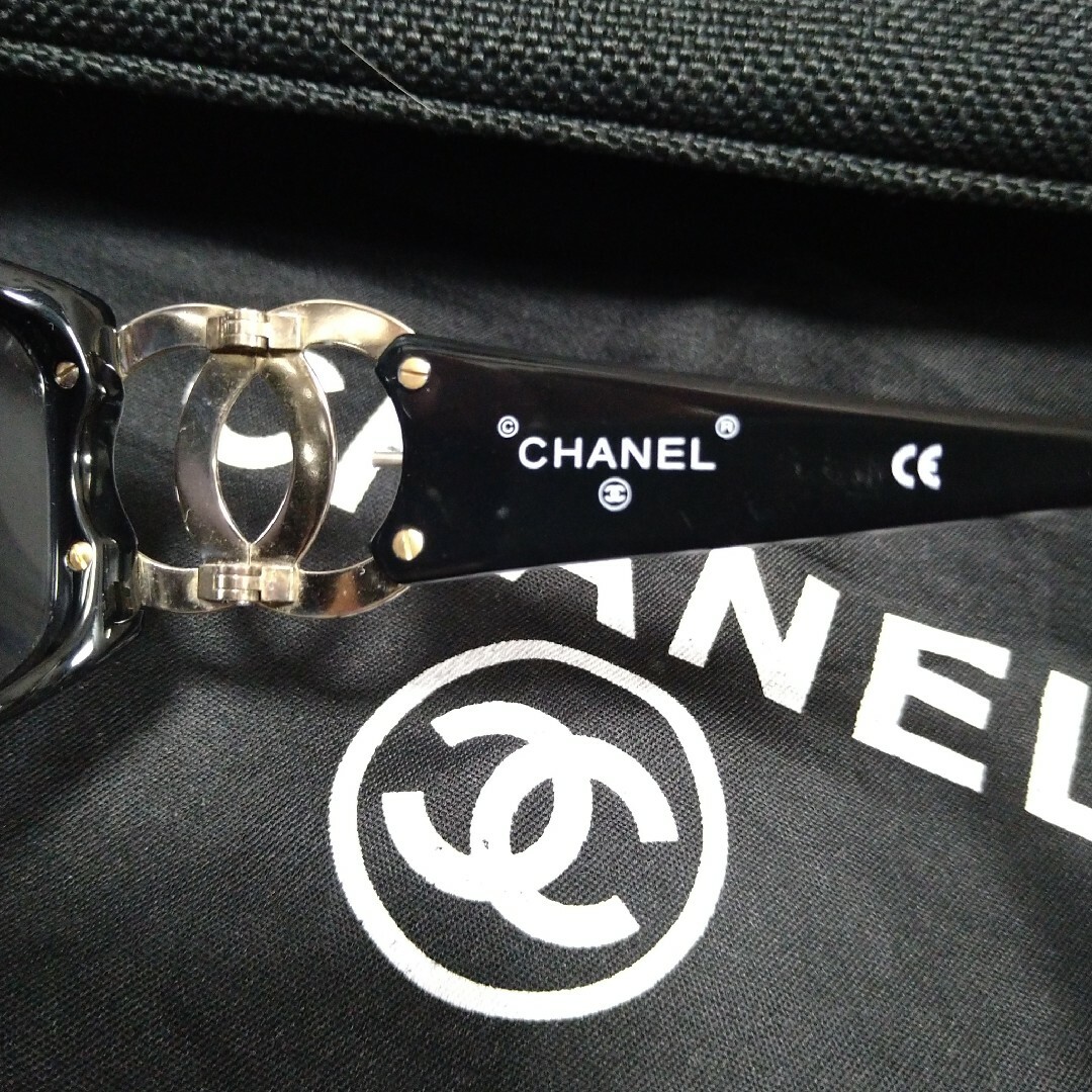 CHANEL(シャネル)のCHANEL　シャネル　サングラス　ココマーク　CC　ヴィンテージ レディースのファッション小物(サングラス/メガネ)の商品写真