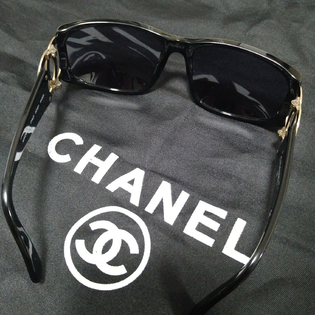 CHANEL(シャネル)のCHANEL　シャネル　サングラス　ココマーク　CC　ヴィンテージ レディースのファッション小物(サングラス/メガネ)の商品写真