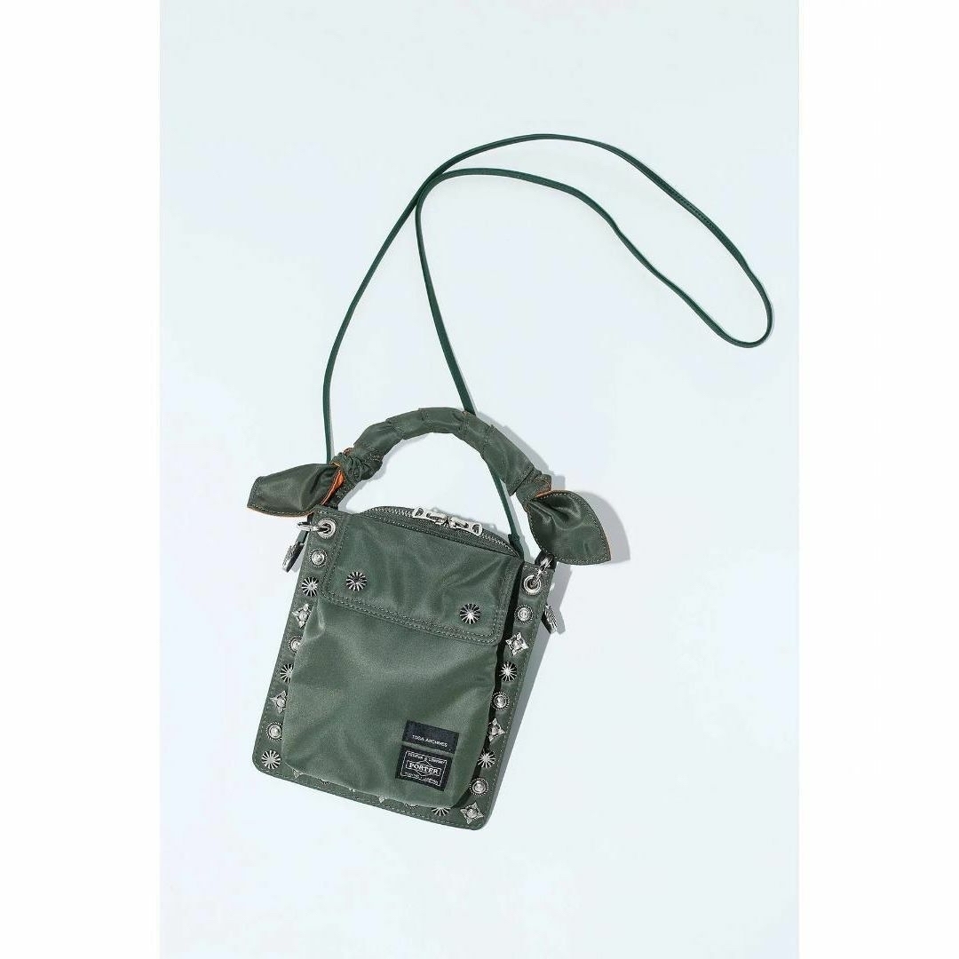 TOGA(トーガ)の未使用 TOGA 24SS SHOULDER POUCH PORTER 緑 レディースのバッグ(ショルダーバッグ)の商品写真