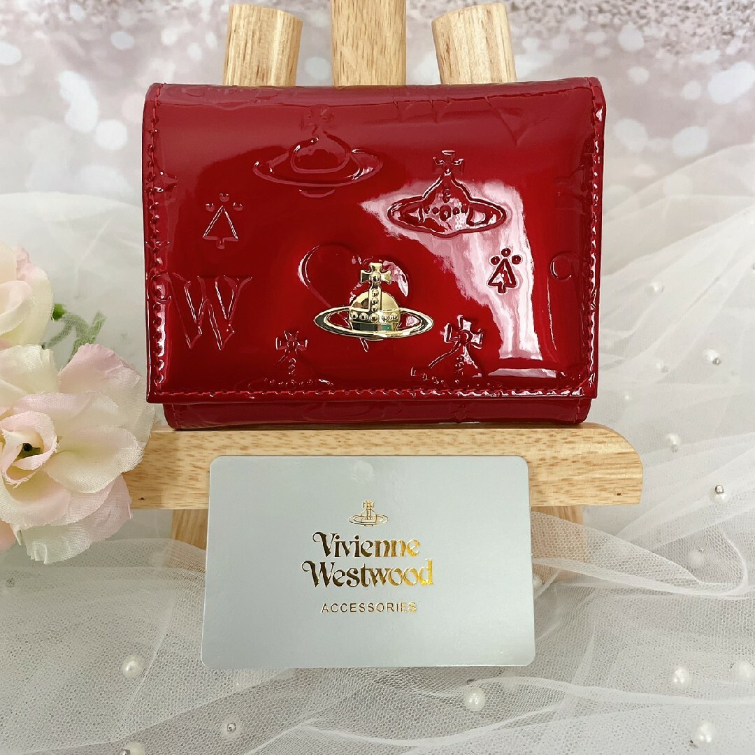 Vivienne Westwood(ヴィヴィアンウエストウッド)の【新品未使用】ヴィヴィアンウエストウッド 三つ折財布 がま口 エナメル 赤 レディースのファッション小物(財布)の商品写真