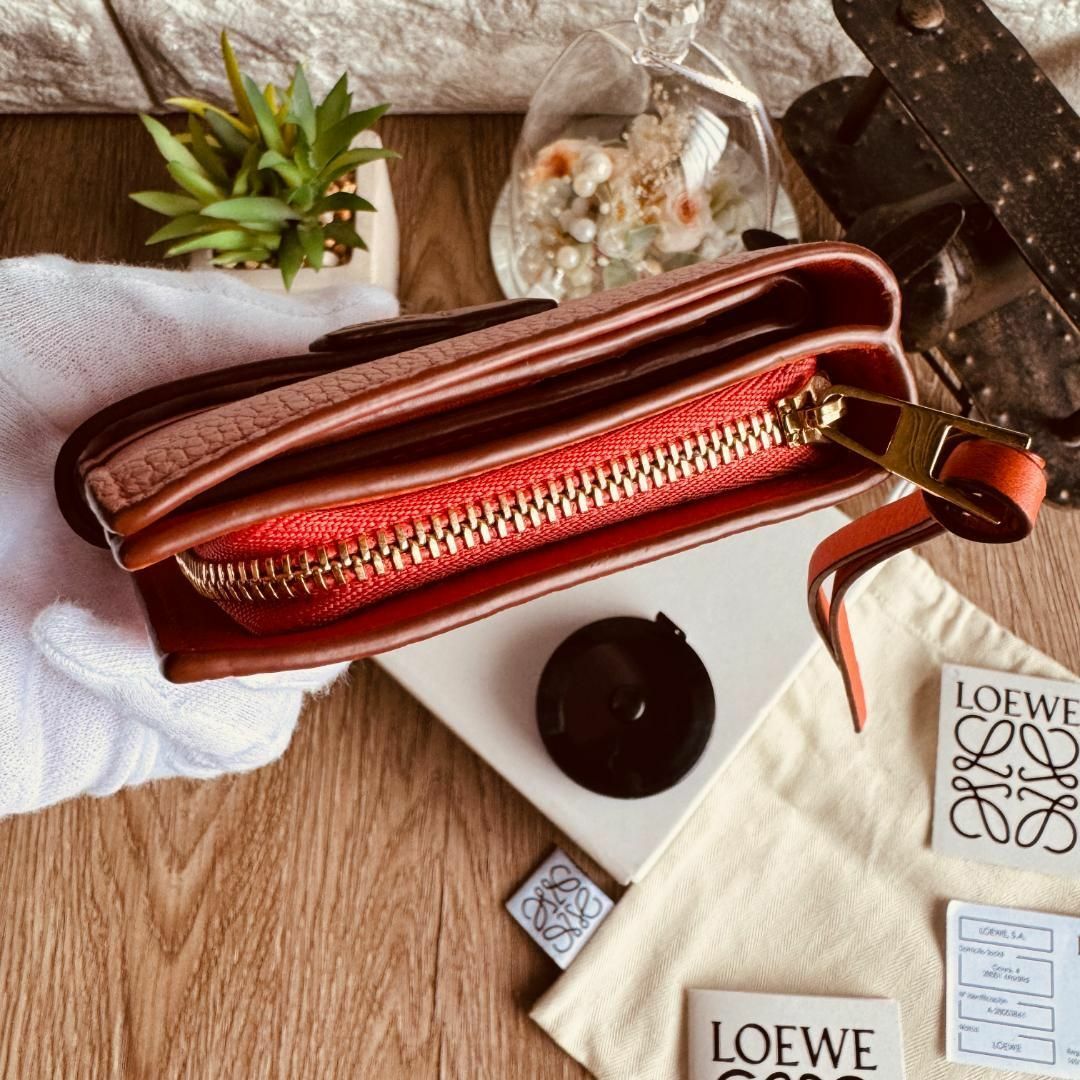 LOEWE(ロエベ)の◇ロエベ◇コンパクトジップウォレット アナグラム ソフトグレインカーフ 折り財布 レディースのファッション小物(財布)の商品写真