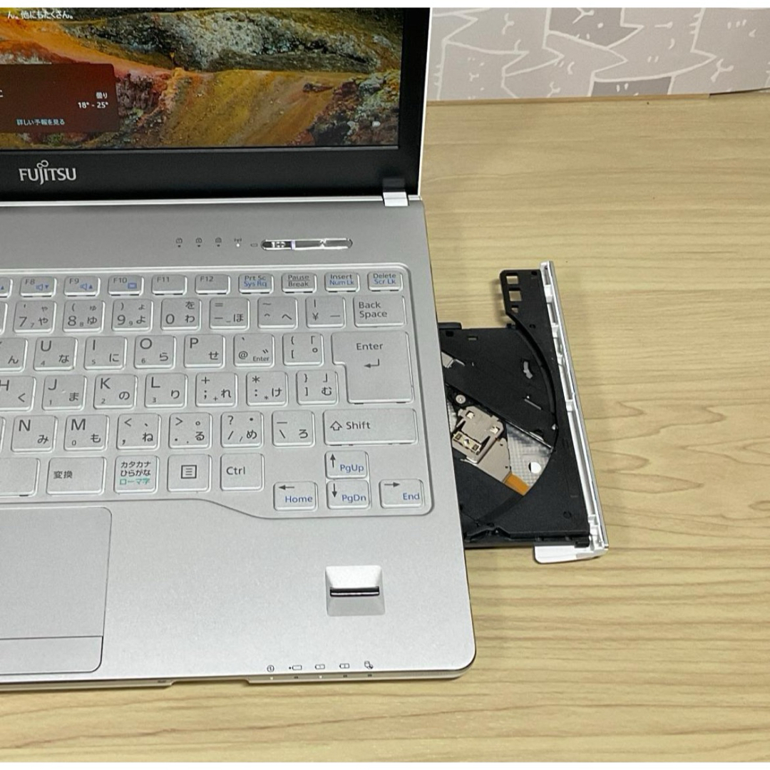 富士通(フジツウ)の富士通 高級モデル＞ i5/8G/大容量SSD・1000GB/オフィス付き スマホ/家電/カメラのPC/タブレット(ノートPC)の商品写真