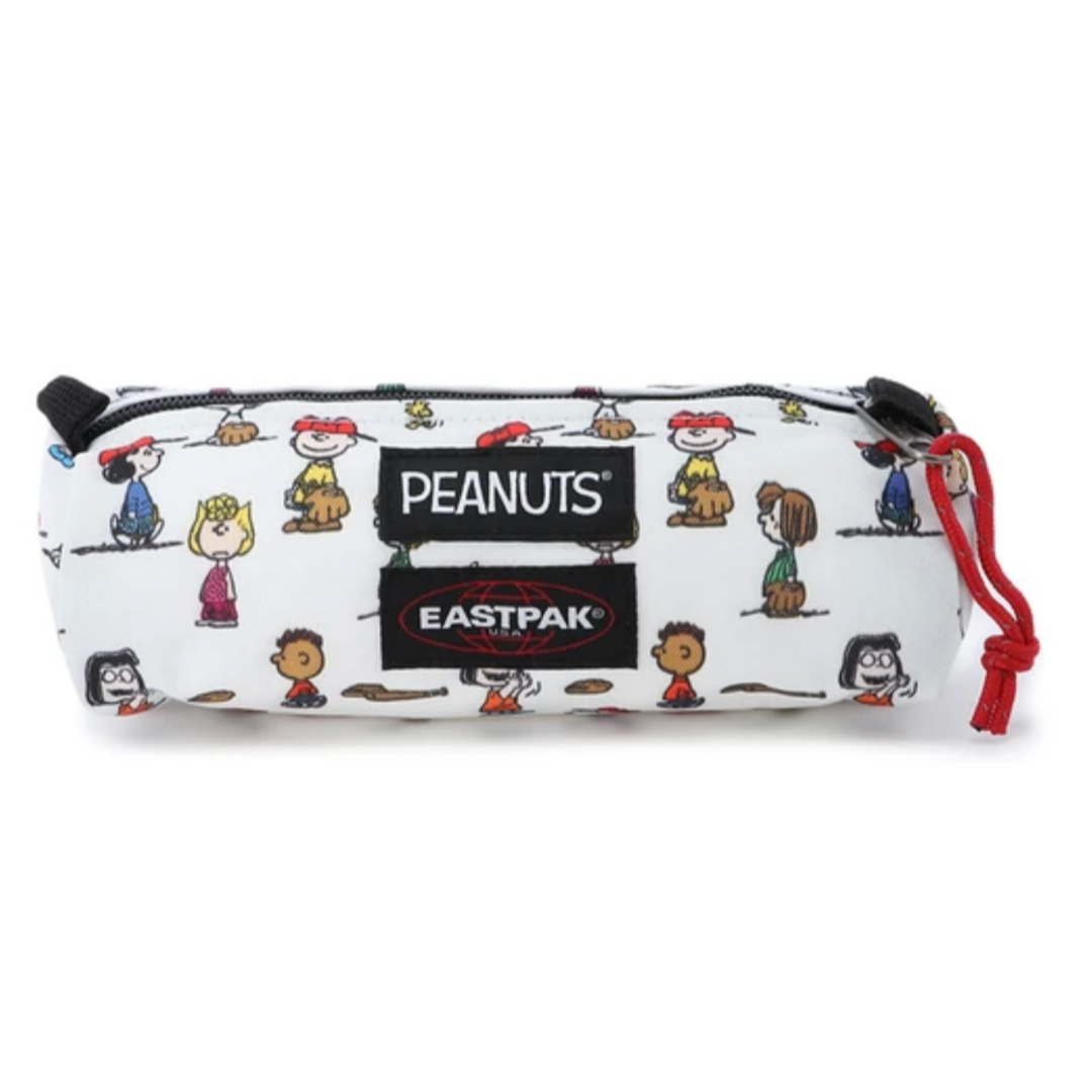 【新品】 EASTPAK Peanuts コラボ ペンケース ポーチ インテリア/住まい/日用品の文房具(ペンケース/筆箱)の商品写真