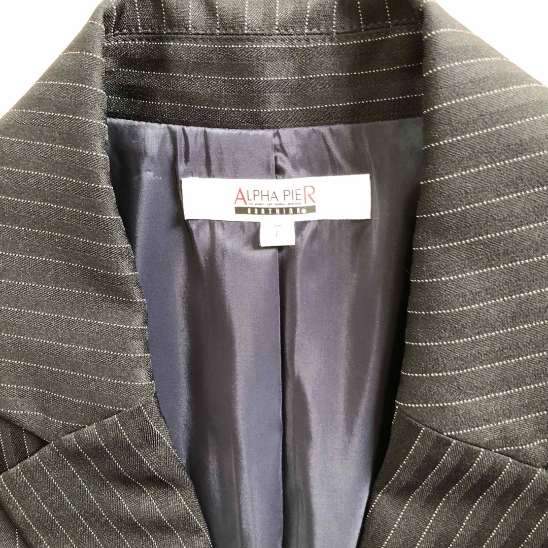 新品　事務服　ジャケット　7号　ストライプ  レディースのフォーマル/ドレス(スーツ)の商品写真