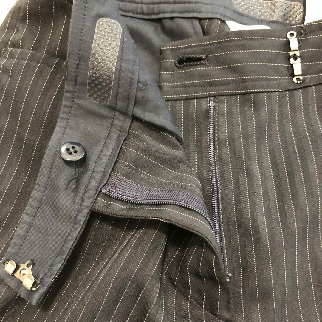 事務服　パンツ　9号　ストライプ  レディースのフォーマル/ドレス(スーツ)の商品写真