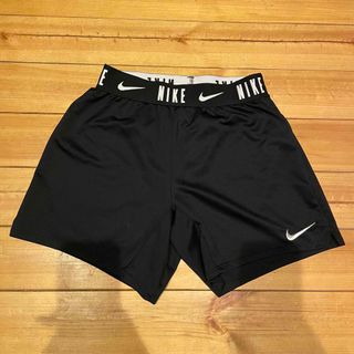 ナイキ(NIKE)のNIKE キッズ ランニングパンツ 150cm(パンツ/スパッツ)