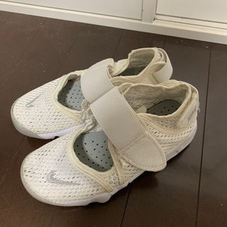 ナイキ(NIKE)のNIKEナイキエアリフト20(サンダル)