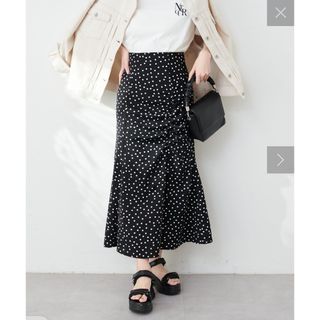 natural couture 【プチナチュ】ドットドロストスリットスカート
