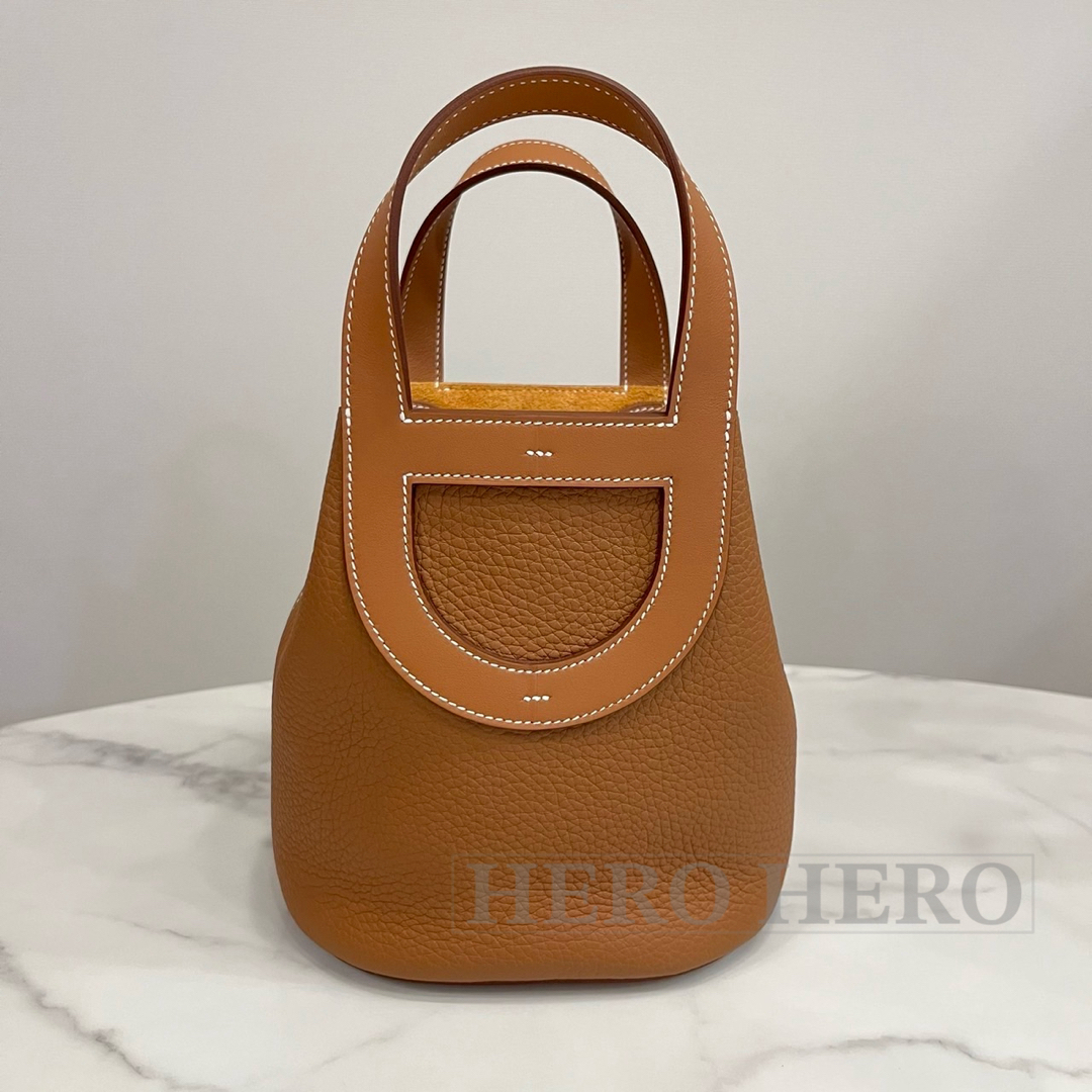 Hermes(エルメス)の新品　エルメス　インザループ　18　ゴールド　ゴールド金具 レディースのバッグ(ハンドバッグ)の商品写真