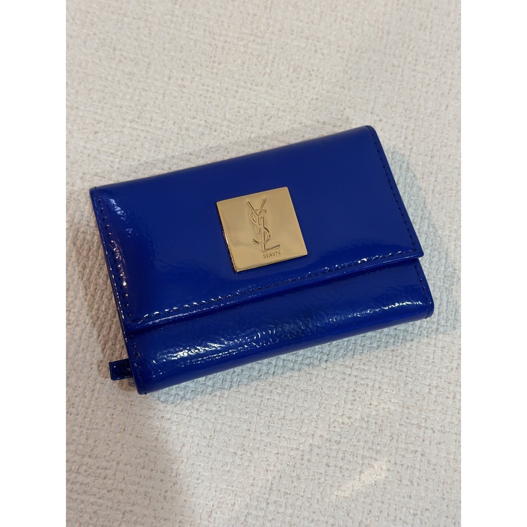 Yves Saint Laurent Beaute(イヴサンローランボーテ)のイヴサンローランボーテ　空港限定　アイシャドウパレット コスメ/美容のベースメイク/化粧品(アイシャドウ)の商品写真