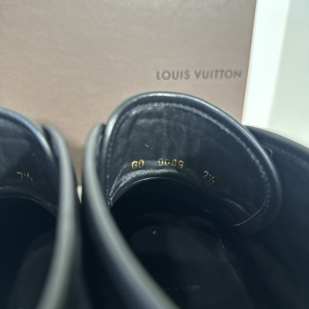 LOUIS VUITTON(ルイヴィトン)のLOUIS VUITTON ハイカットスニーカー 7 1/2 メンズの靴/シューズ(スニーカー)の商品写真