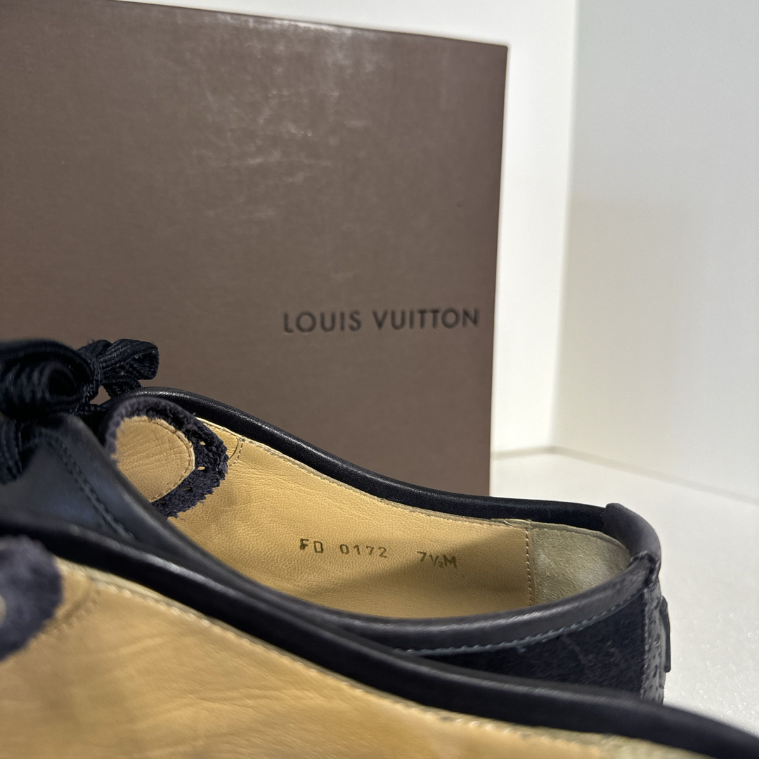 LOUIS VUITTON(ルイヴィトン)のLOUIS VUITTON スウェード×レザー デッキシューズ 7 1/2 メンズの靴/シューズ(デッキシューズ)の商品写真